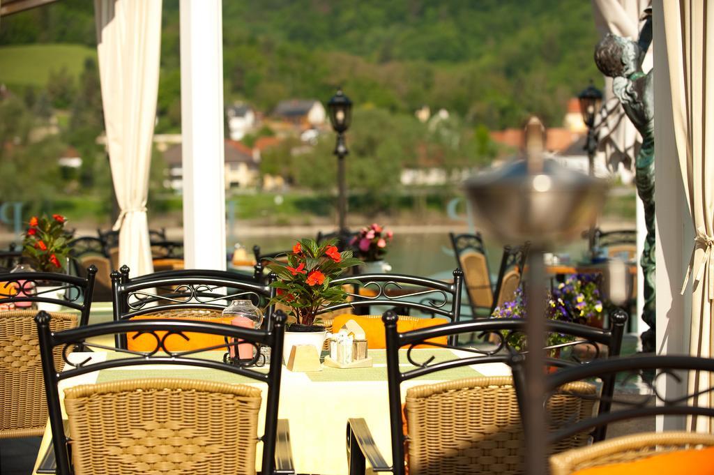 Romantikhotel Residenz Wachau Aggsbach ภายนอก รูปภาพ
